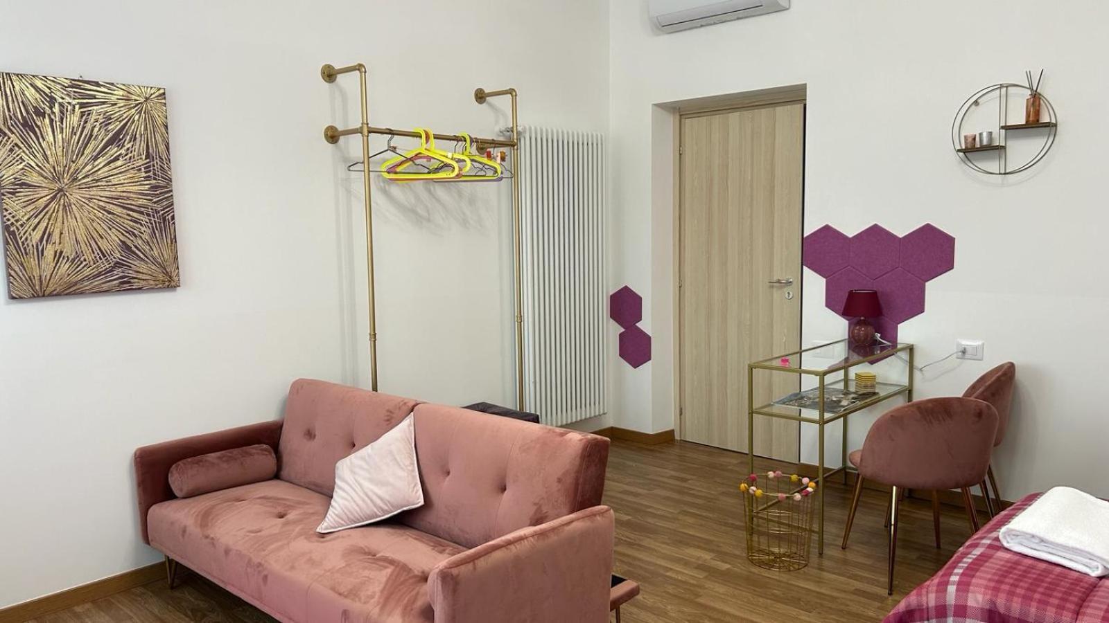 Comfort Accommodation Room Bergamo Buitenkant foto