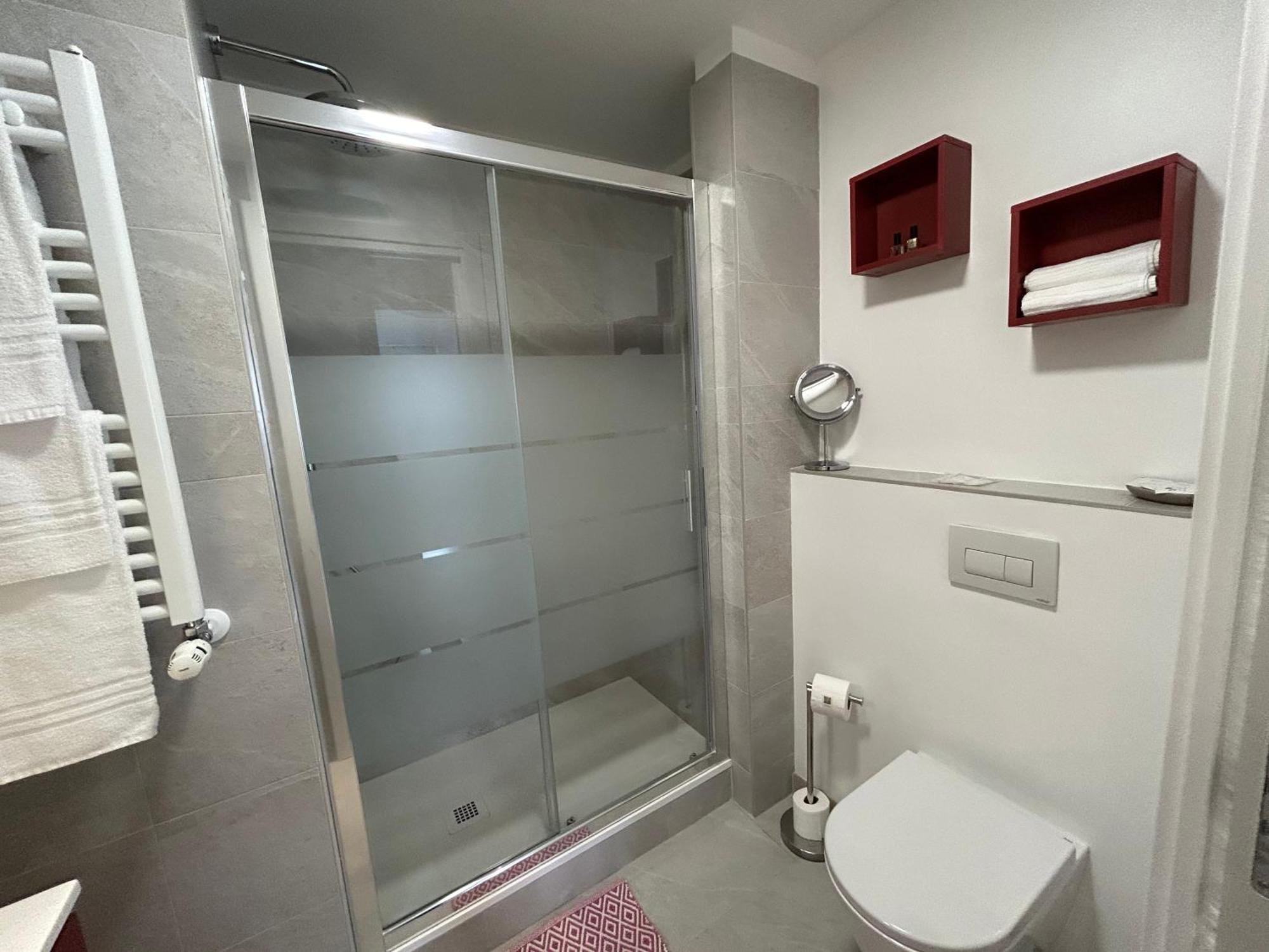 Comfort Accommodation Room Bergamo Buitenkant foto